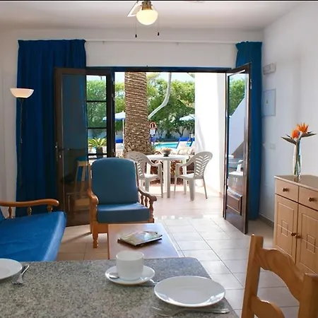 法伊纳公寓 公寓 卡门港