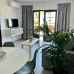 דירה Fayna